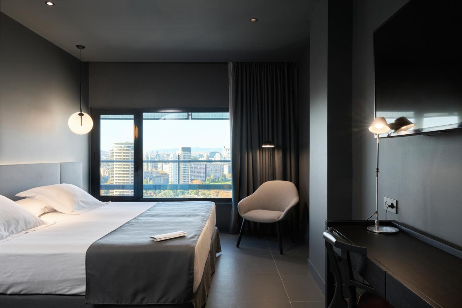 Double or Twin Room with City View